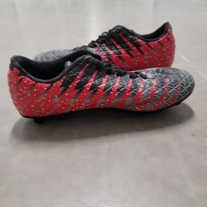 Vizari Bolt FG Soccer Shoesfor Kids, Black/Red/Silver, 3Y